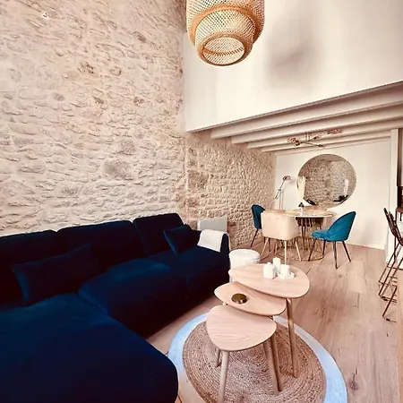 Apartment Duplex A 2 Min Des Arenes Et De La Maison Carree