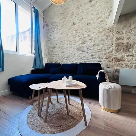 Apartament Duplex A 2 Min Des Arenes Et De La Maison Carree