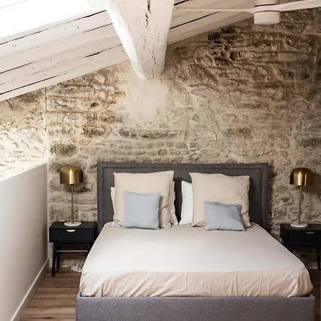Apartment Duplex A 2 Min Des Arenes Et De La Maison Carree Nîmes