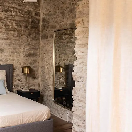 Duplex A 2 Min Des Arenes Et De La Maison Carree Apartament Nîmes